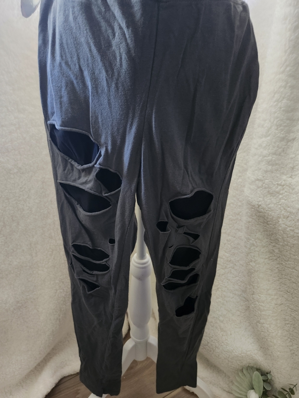Active USA Men's Ripped Joggers in Charcoal Gray